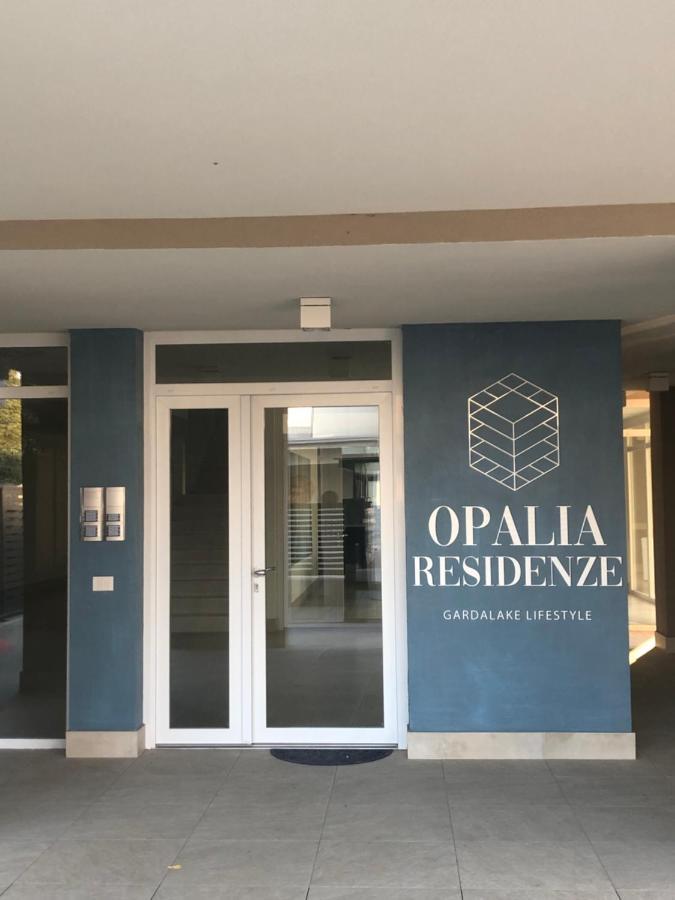 Opalia Residence - Stella Garda Lake Lifestyle Пескьера-дель-Гарда Экстерьер фото